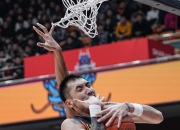 开云官方app入口-山东男篮壮烈反击，绝杀时刻带走胜利