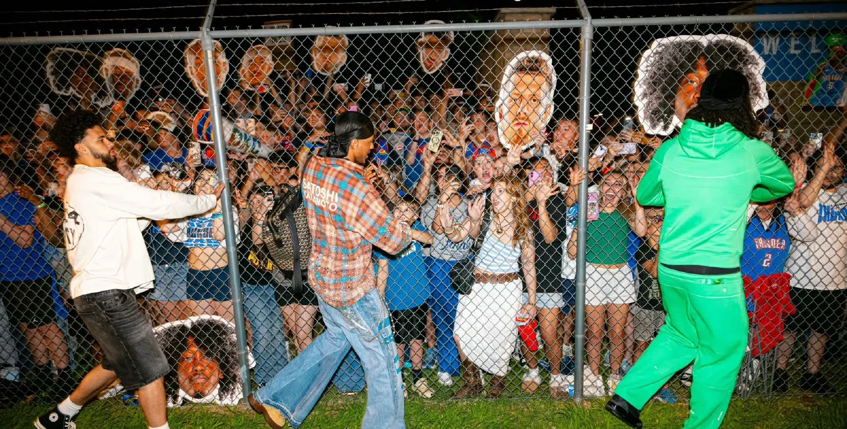 非洲大陆篮球比赛掀起热潮，观众狂热尖叫