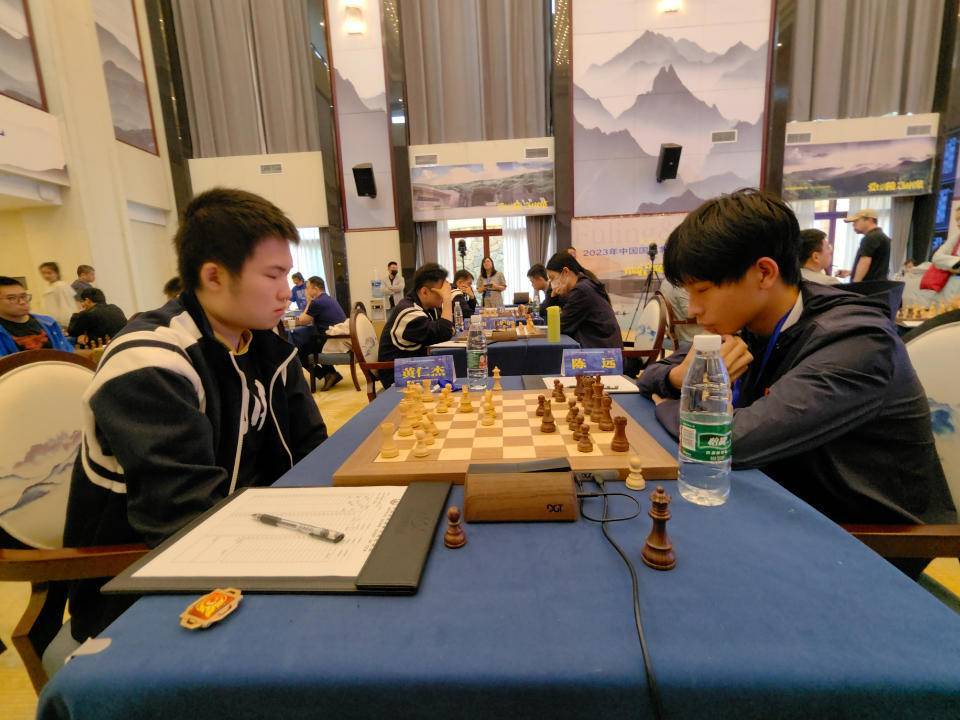 竞争激烈比赛得以胜出取得分数 竞争激烈比赛得以胜出取得分数