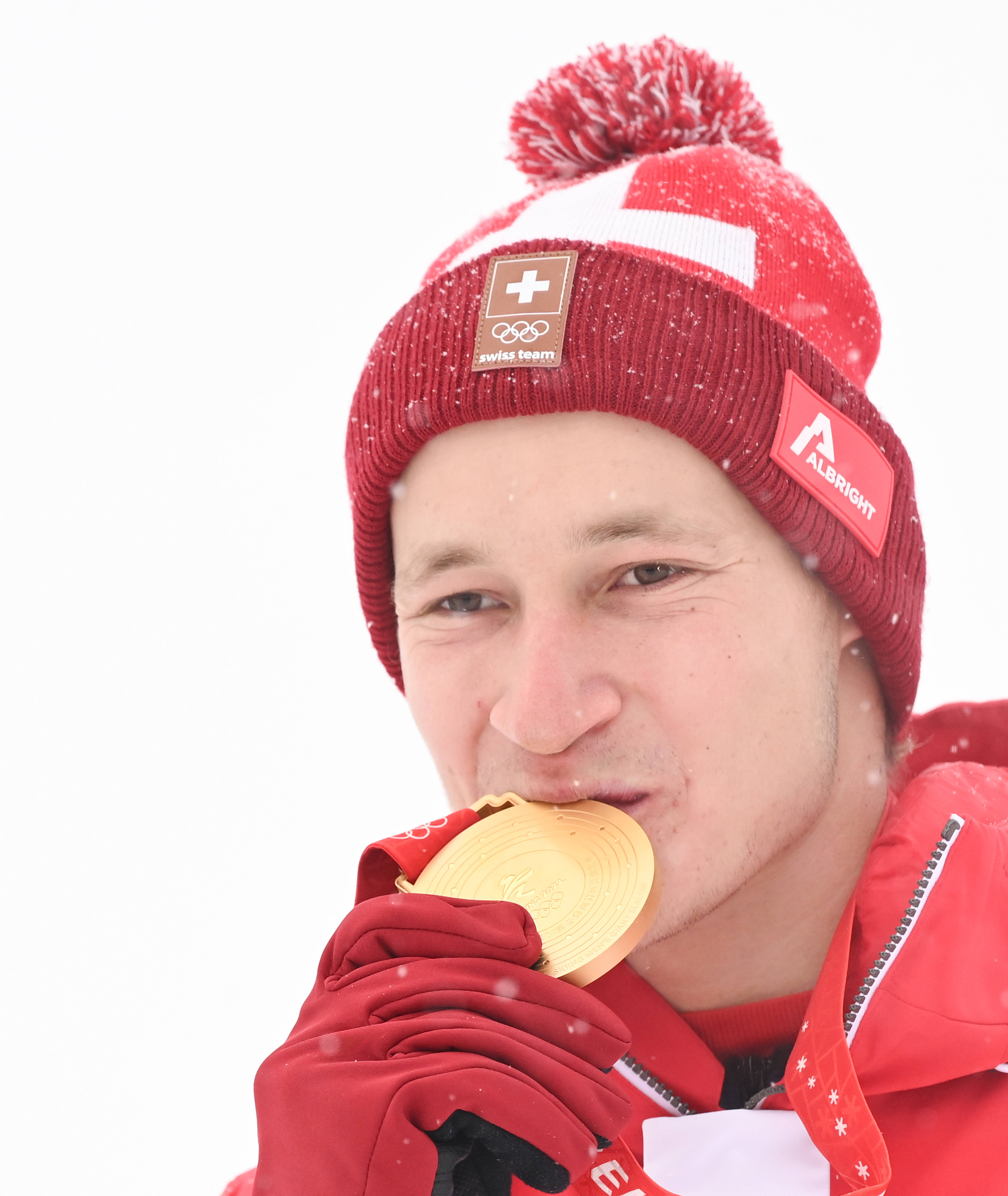 瑞士男子滑雪选手技艺精湛,领先全场的简单介绍 瑞士男子滑雪选手技艺精湛,领先全场的简单介绍