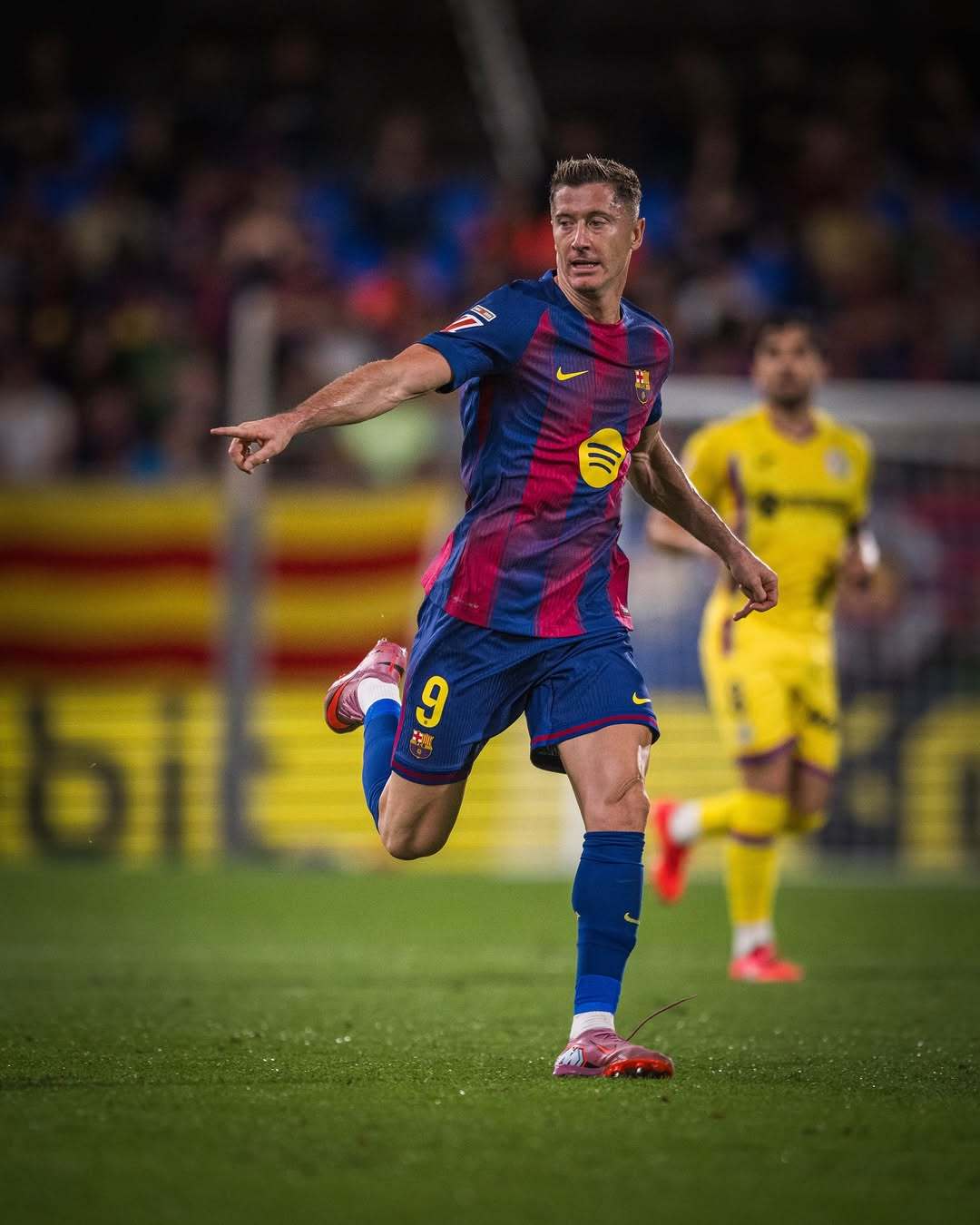 包含巴萨客战大胜,晋级征程无阻的词条 包含巴萨客战大胜,晋级征程无阻的词条