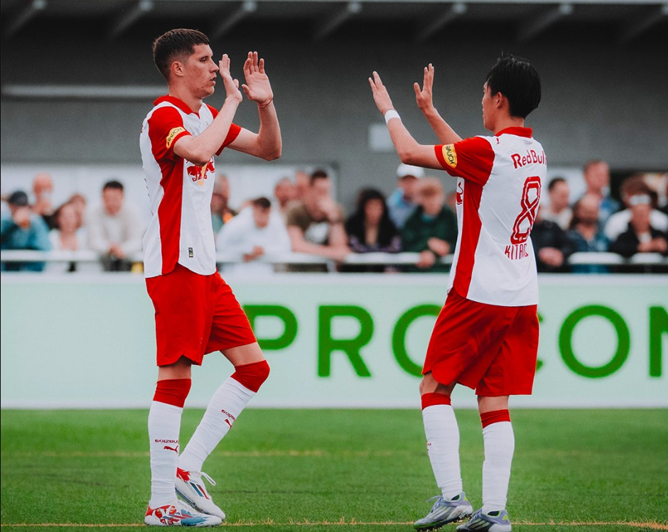 红牛二队碾压威廉姆斯，佩雷兹带队取胜