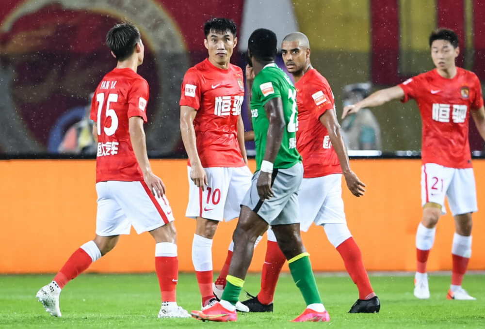 浙江队鏖战广州队，西亚卡姆惊艳四座的简单介绍