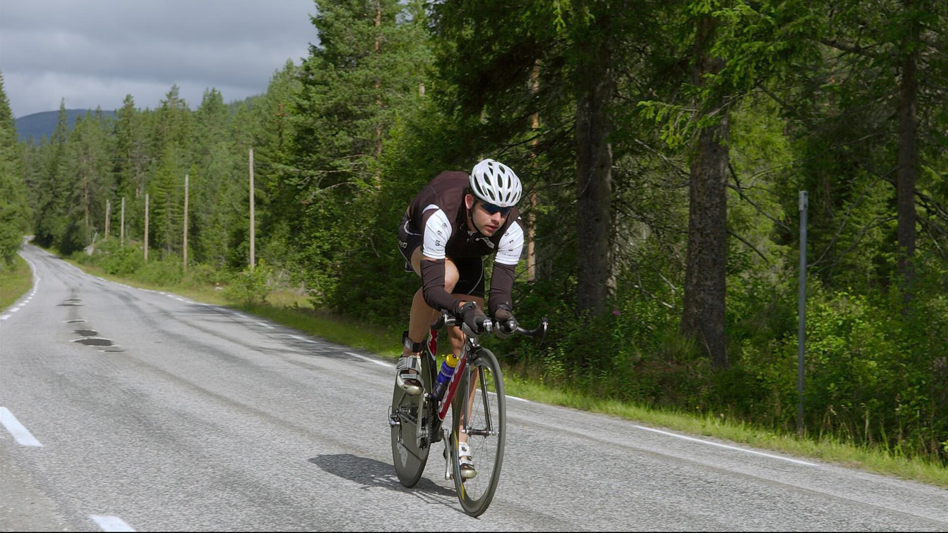 雷恩对阵几内亚,加维一锤定音,展现未来巨星的决定性价值