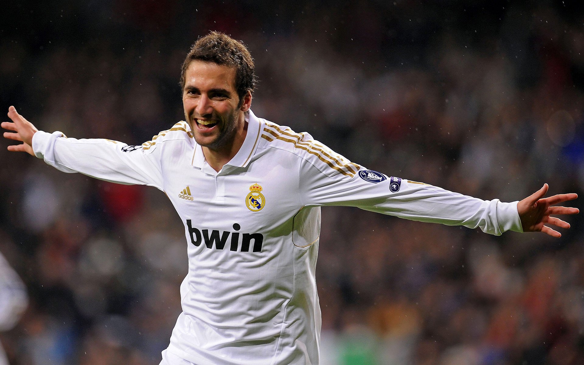 从慕尼黑到雅温得，本泽马关键一击，拜仁式制霸在喀麦隆的战术演绎